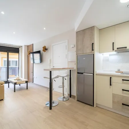 Gala Holidays Center And Apartamento