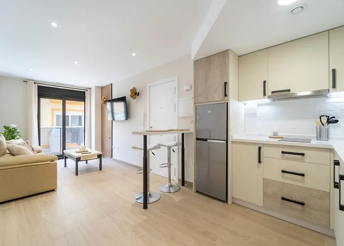 Gala Holidays Center And Apartmán